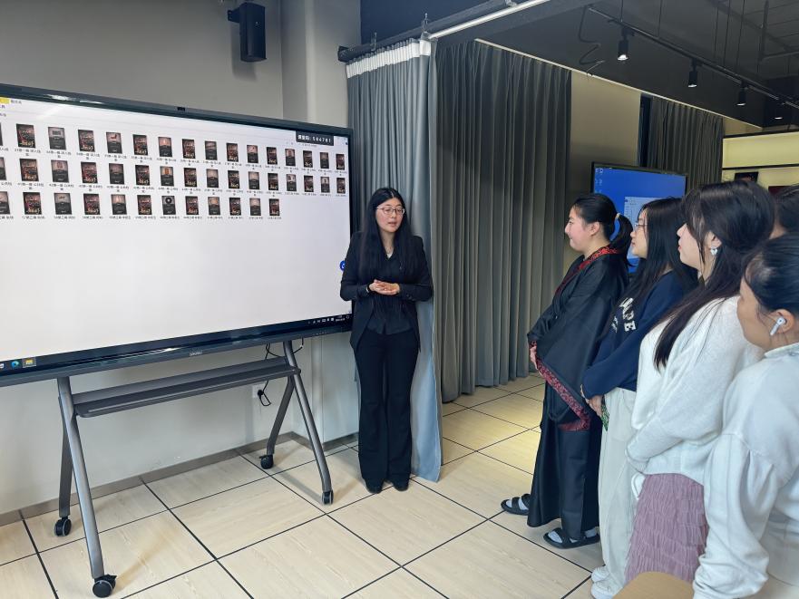 上海外国语大学贤达经济人文开云手机官